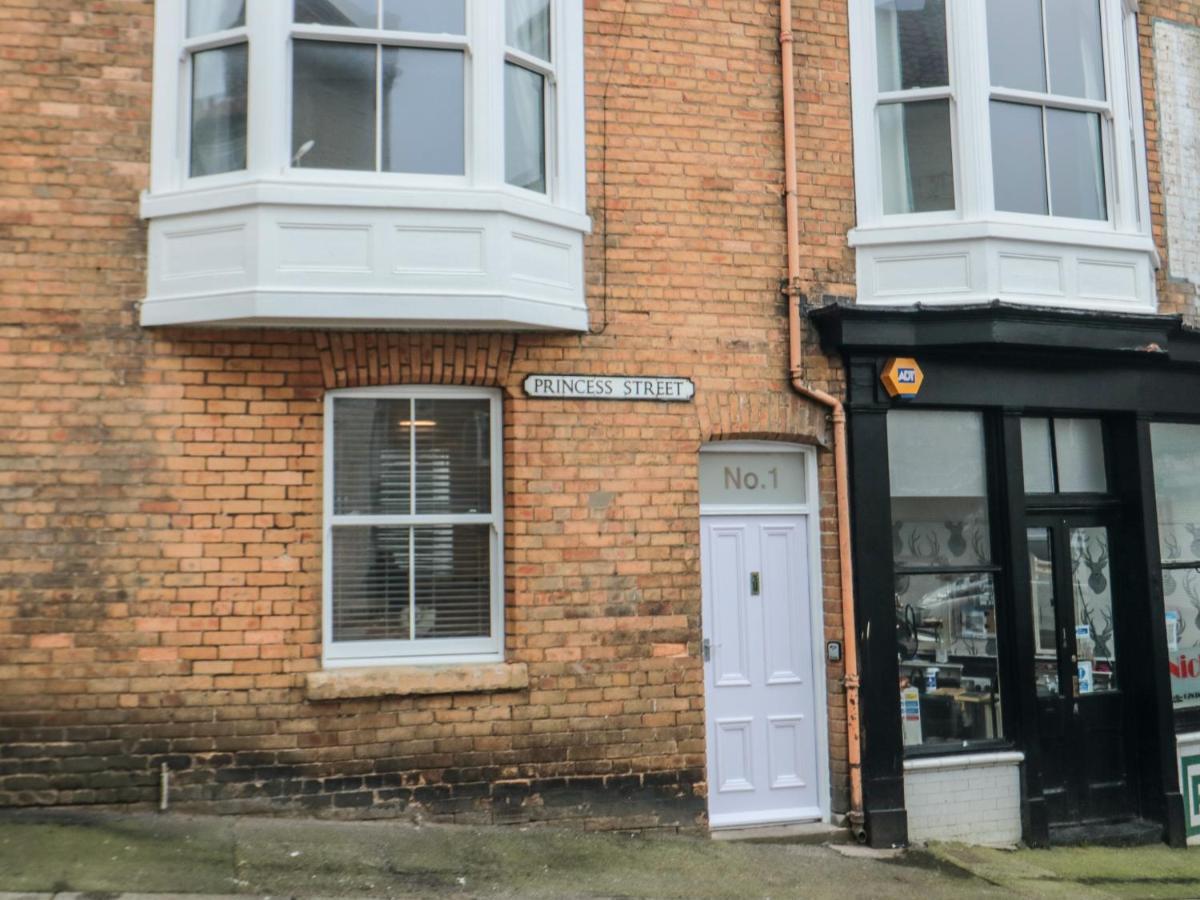 1 Princess Street Scarborough Exterior photo